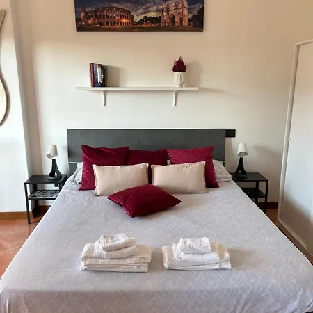 Roma Est Apartment *