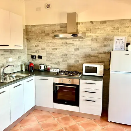 Apartment Roma Est *