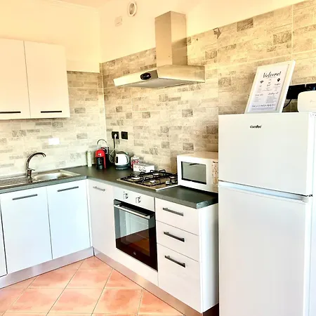 Roma Est Apartment *